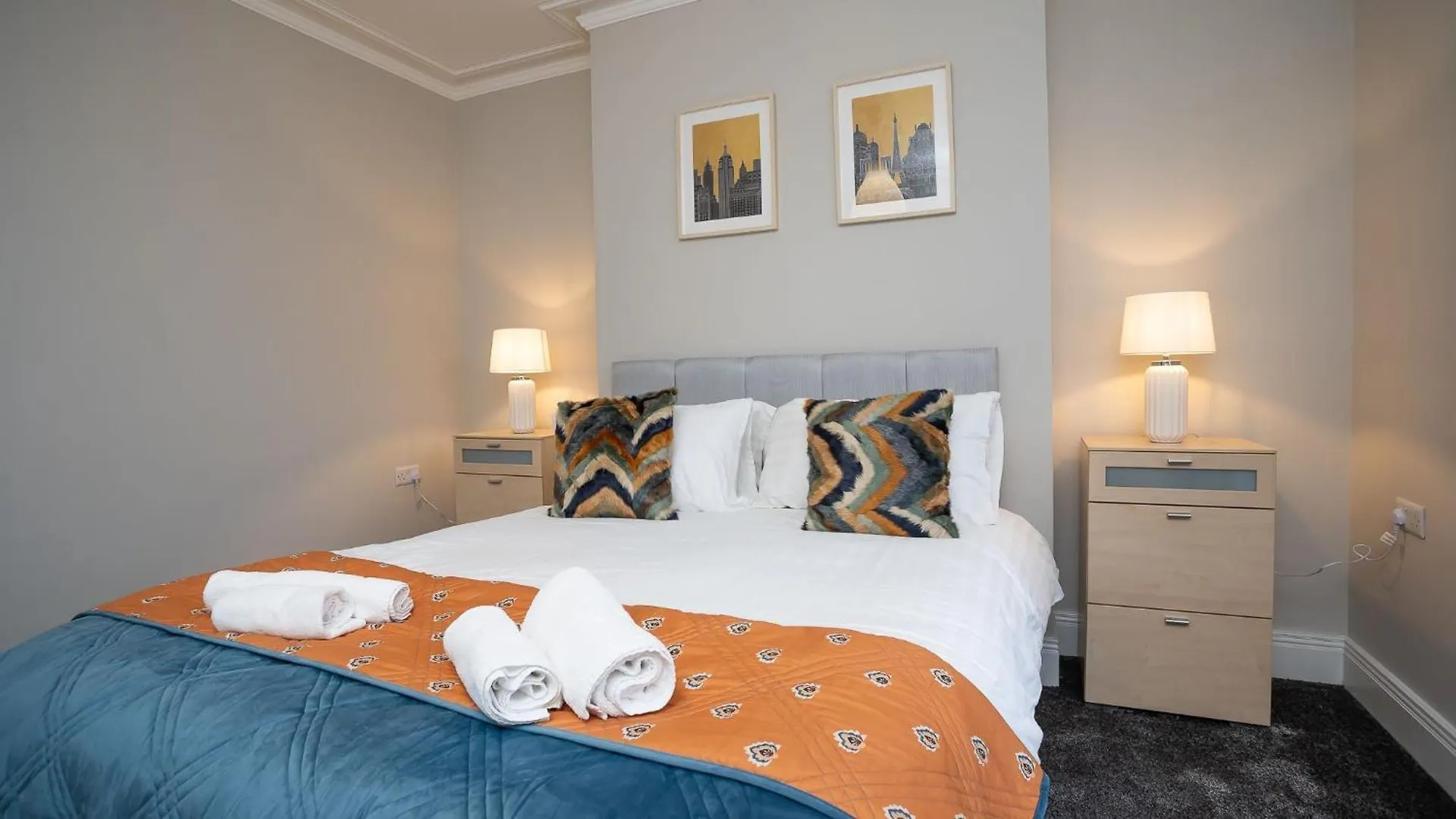 Queens Large 2 Bdr & 1 Bdr Apartments By Belfast City Breaks Großbritannien