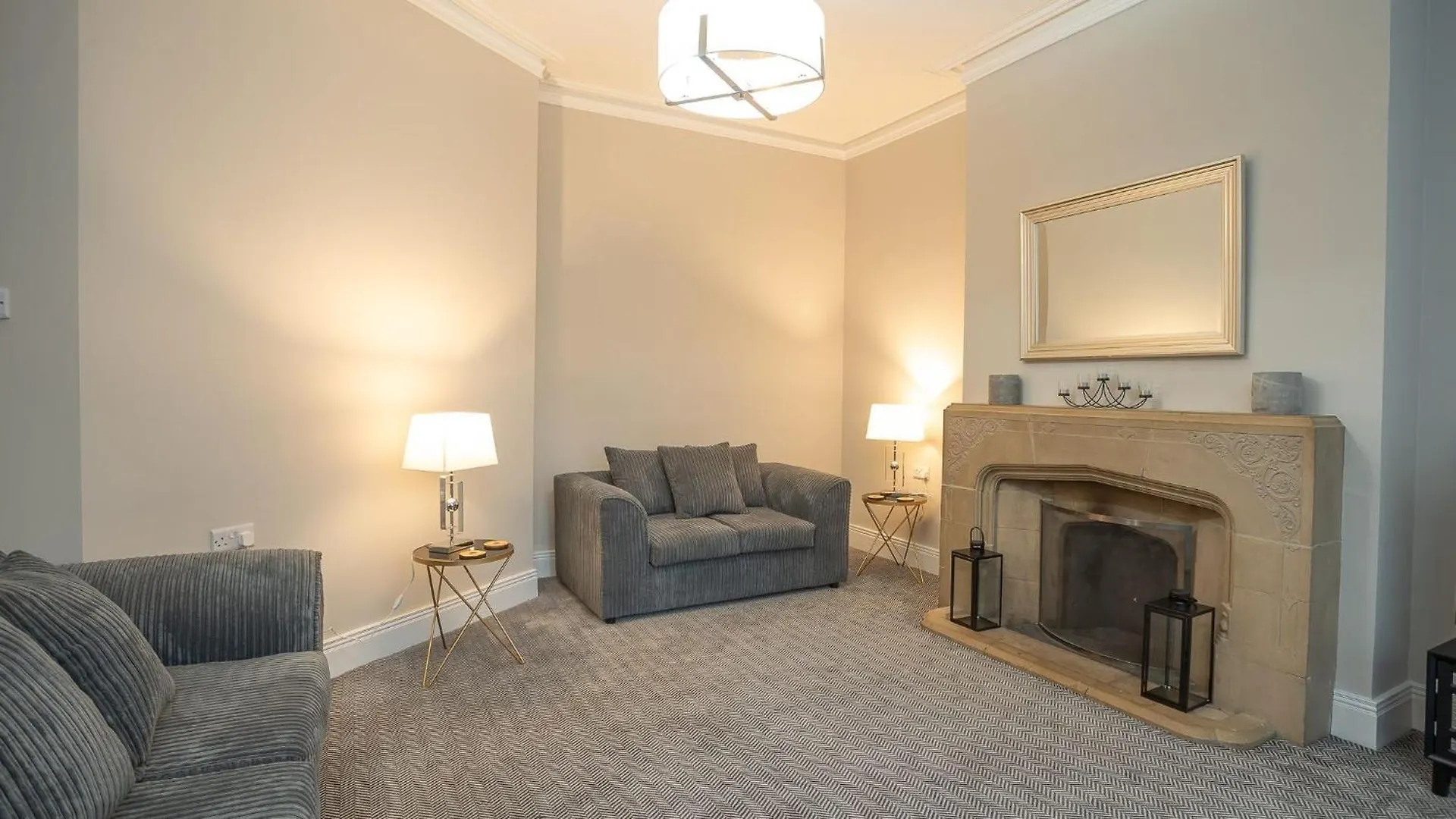 Queens Large 2 Bdr & 1 Bdr Apartments By Belfast City Breaks 0*,  Großbritannien